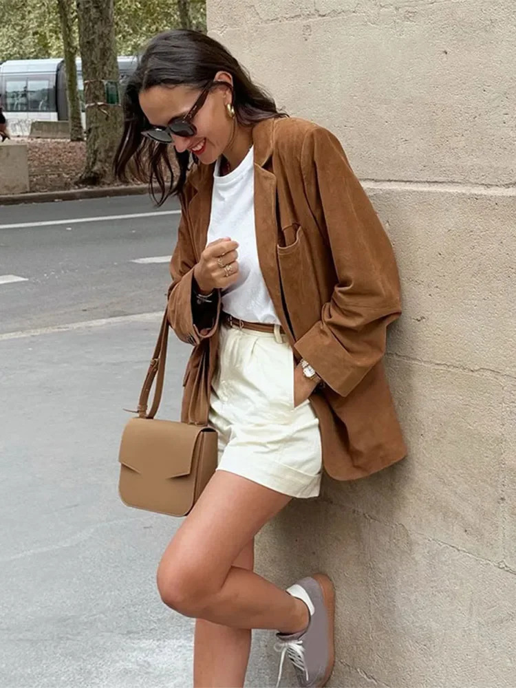 Womens casual brown collar pocket suede jacket fashionable single chest long sleeved retro jacket womens autumn street jacket 241023