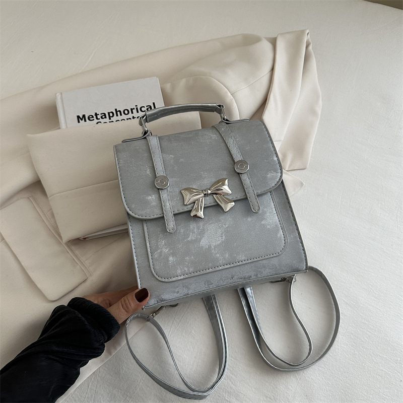 2025 Designer butterfly casual 3 2024 hand-held dual women's new niche design single shoulder crossbody small square bag free shipping