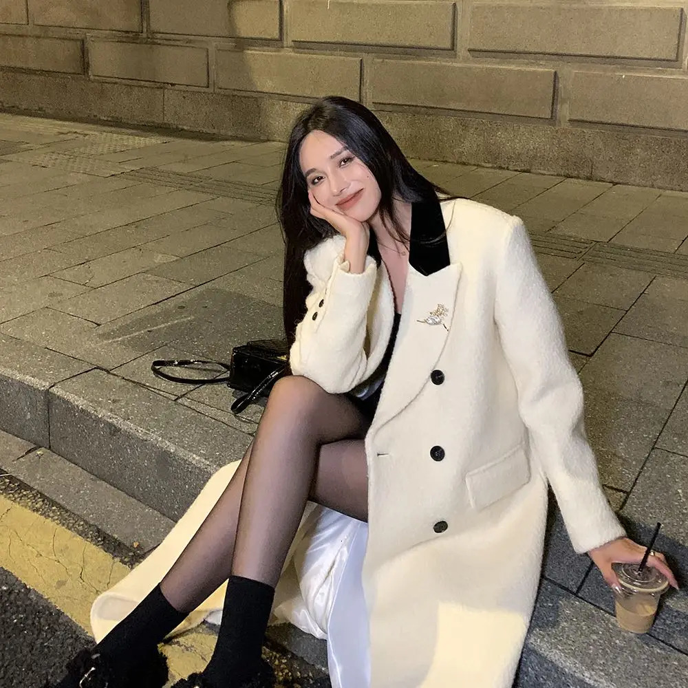 White set wool coat womens winter jacket Korean fashion loose temperature medium length thick wool coat winter clothing 241023