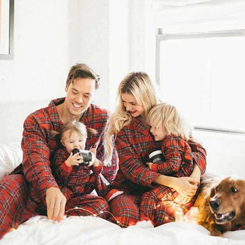 Family Christmas Pajamas Red Plaids Family Matching Clothes Autumn Winter Matching Couple Outfits Parent Children SleepwearXJ241008