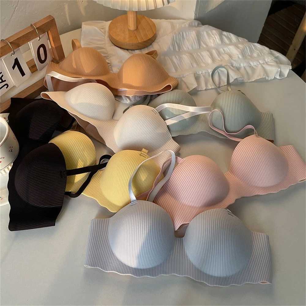 Seamless Bras For Women Soft 1/2 Cup Underwear Push Up Bra Bralette Comfort Invisible Brassiere Nonwire Simple Sexy LingerieX2410