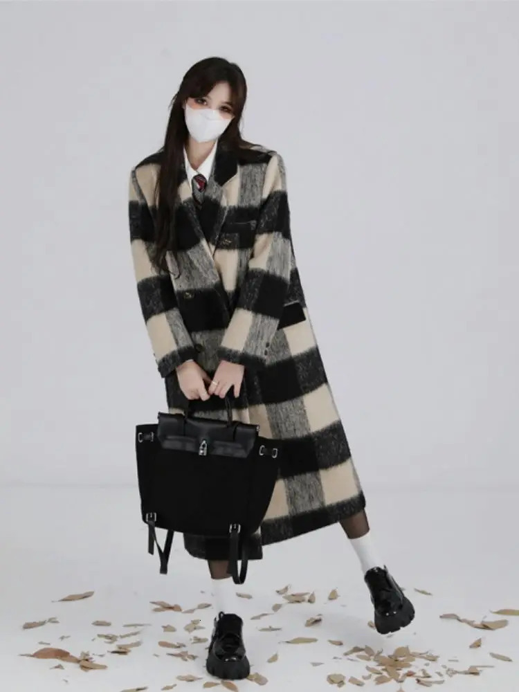 Retro black and white plain long wool coat womens winter wool jacket thick warm jacket Korean fashion jacket 241023