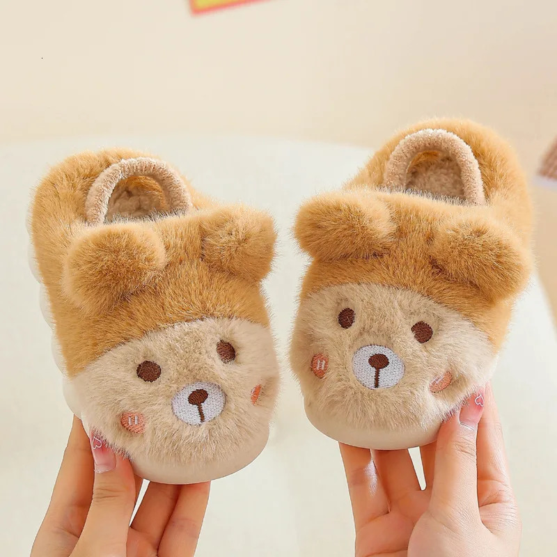 Winter rabbit cartoon childrens slider cute bear warm plush slider childrens soft sole boys and girls winter shoes 241022