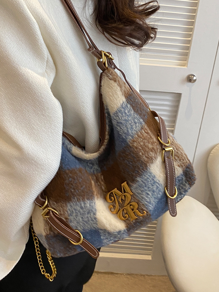2025 Bags Designer Women Free Woolen Contrasting Plaid Bag For Women, Fashionable And Versatile, Large Capacity Backpack Luxury Designer Bag