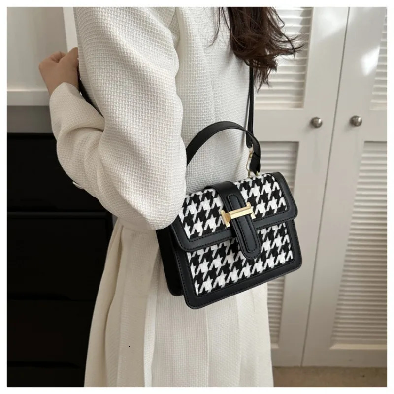 High-end Womens Crossbody Bag Trendy Fashion Houndstooth Handbag Small Square Shoulder Bag Versatile Female Shoulder Bag 241022