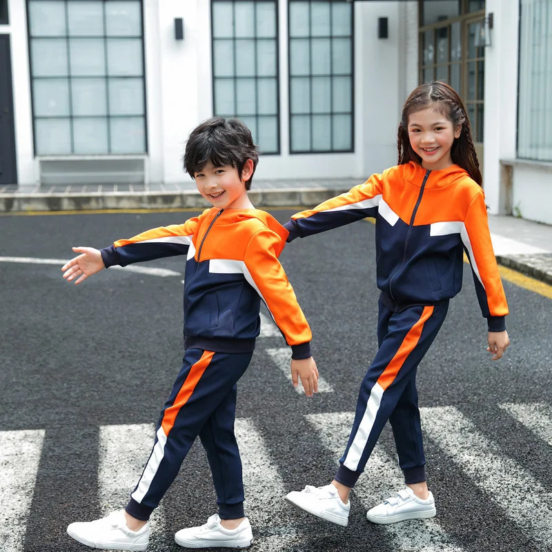 Family Matching Clothing Autumn Winter Mom Daughter Dad Son Adult Hooded Jacket and Pants Childrens Uniform Set Childrens Sports Set 241022