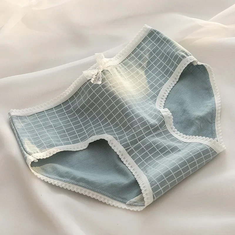2025 New designer s sweet bow blue cute girl underwear soft trend and breathable cotton underwear sexy girl underwear