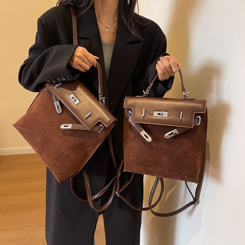 Fashion New Shoulder Bag Retro Panelled High Capacity Back Packs Leisure Versatile Handheld Backpack Winter Suede Bookbag Two Size BXP2410239 PTP5