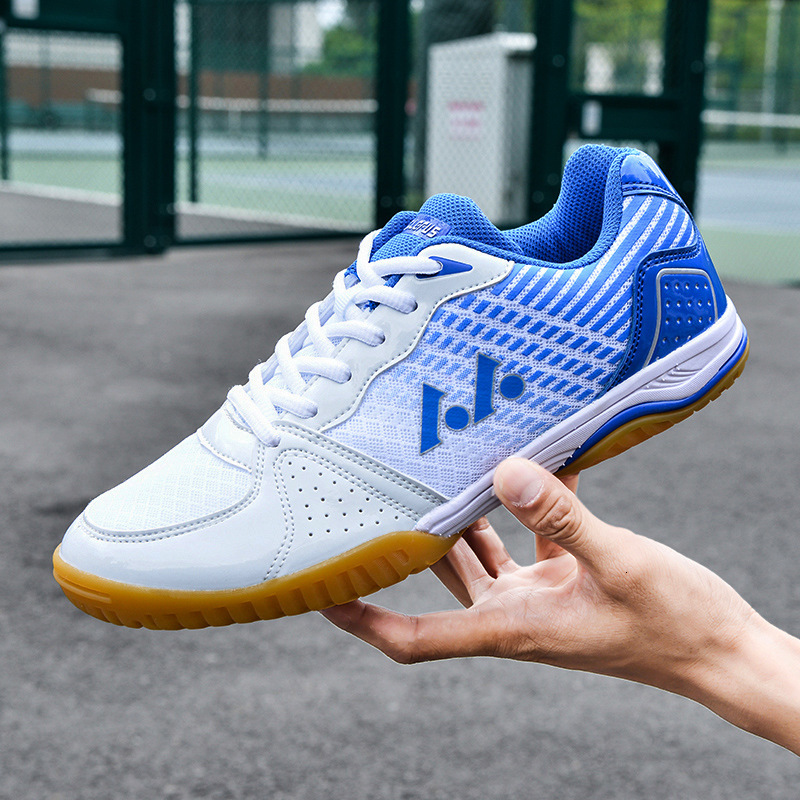 couple's new table badminton shoes, tennis shoes