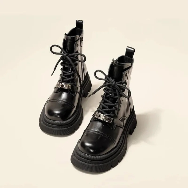 Womens 2024 trend new punk platform womens shoes thick sole anti slip motorcycle boots 241104
