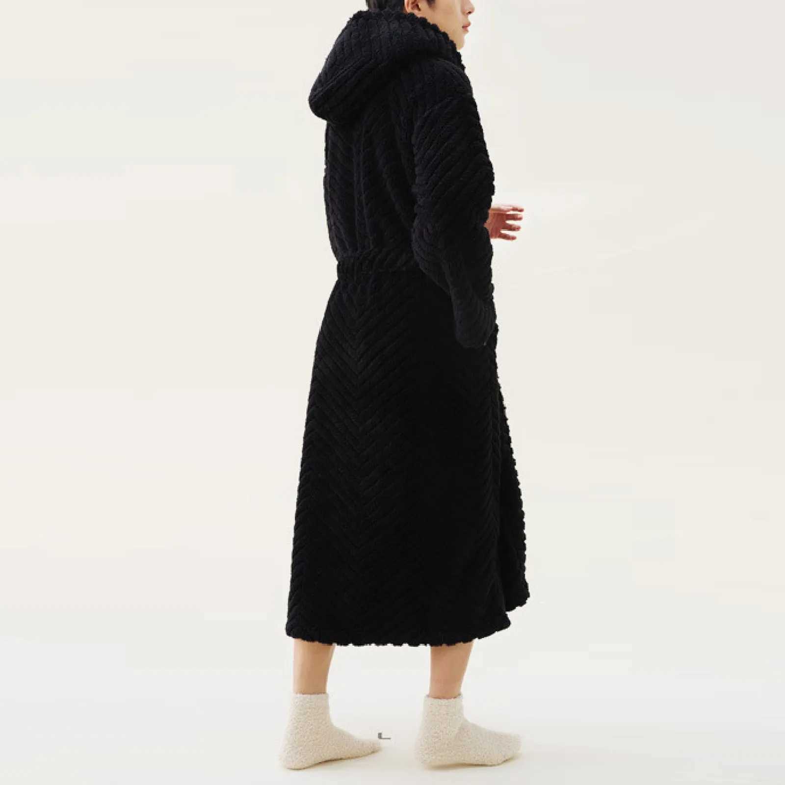 Mens autumn and winter long bathroom long Sve hoodie pajamas warm mens Spwear thick velvet home mens long robe hot selling W241023