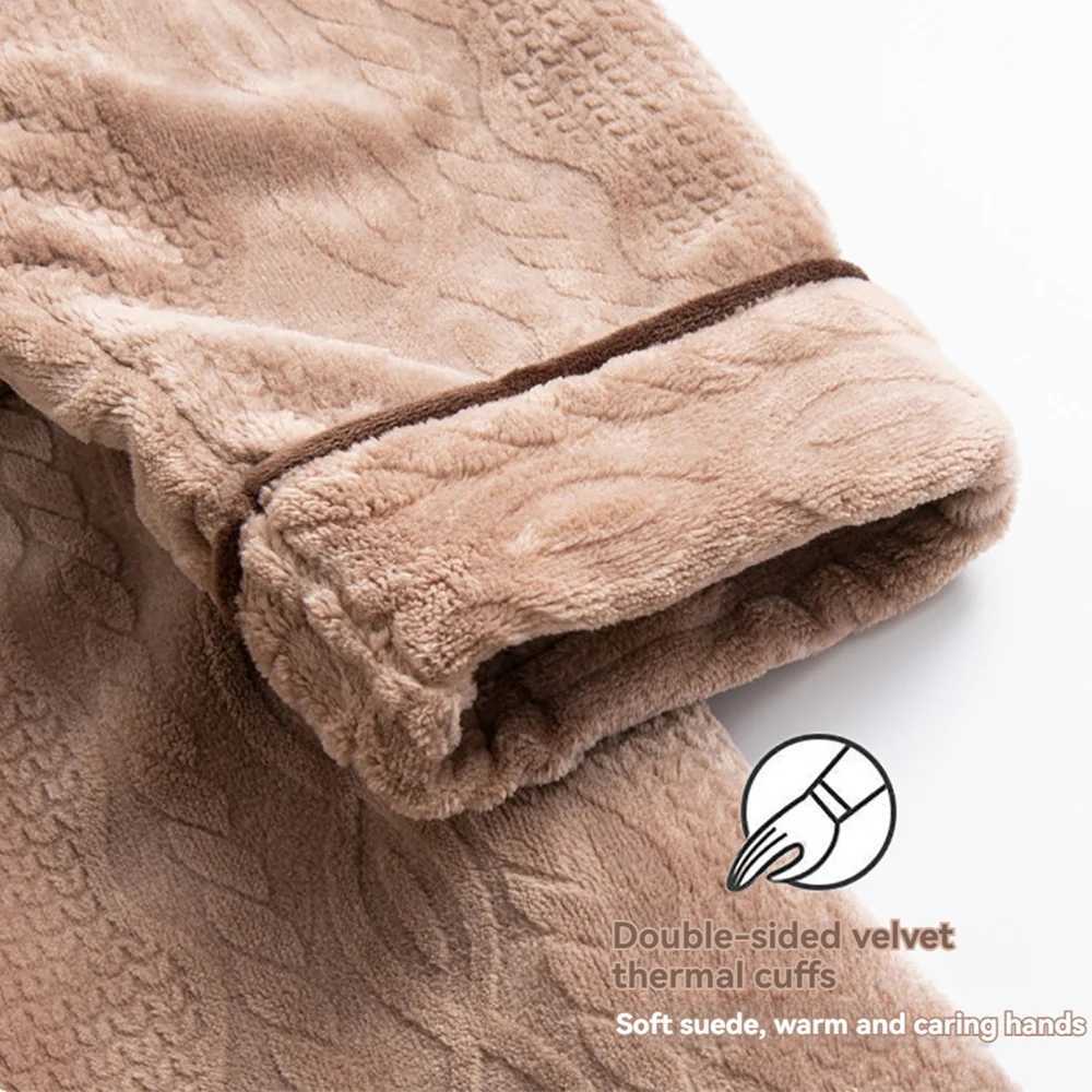 Winter thick double-sided flannel Plus plush warm mens casual loose solid V-neck Spwear comfortable shower suit W241023