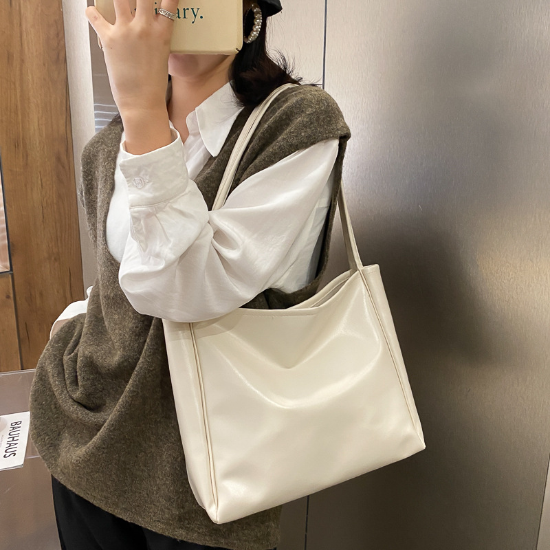 2025 Designer New 3 Fashionable 2024 Trendy Tote Simple Style Large Capacity Shoulder Casual Crossbody Bag free shipping
