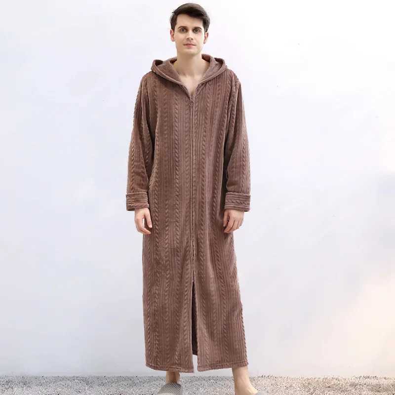 New couple shower clothes winter Spwear warm bath clothes mens flannel bathrobe hooded long skirt pajamas mens zipper dress W241023