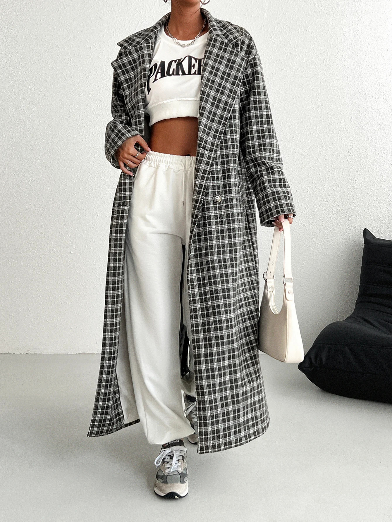 Fashionable Womens Jacket Autumn/Winter Warm Womens Clothing Elegant Long Black and White Checkered Jacket 240930