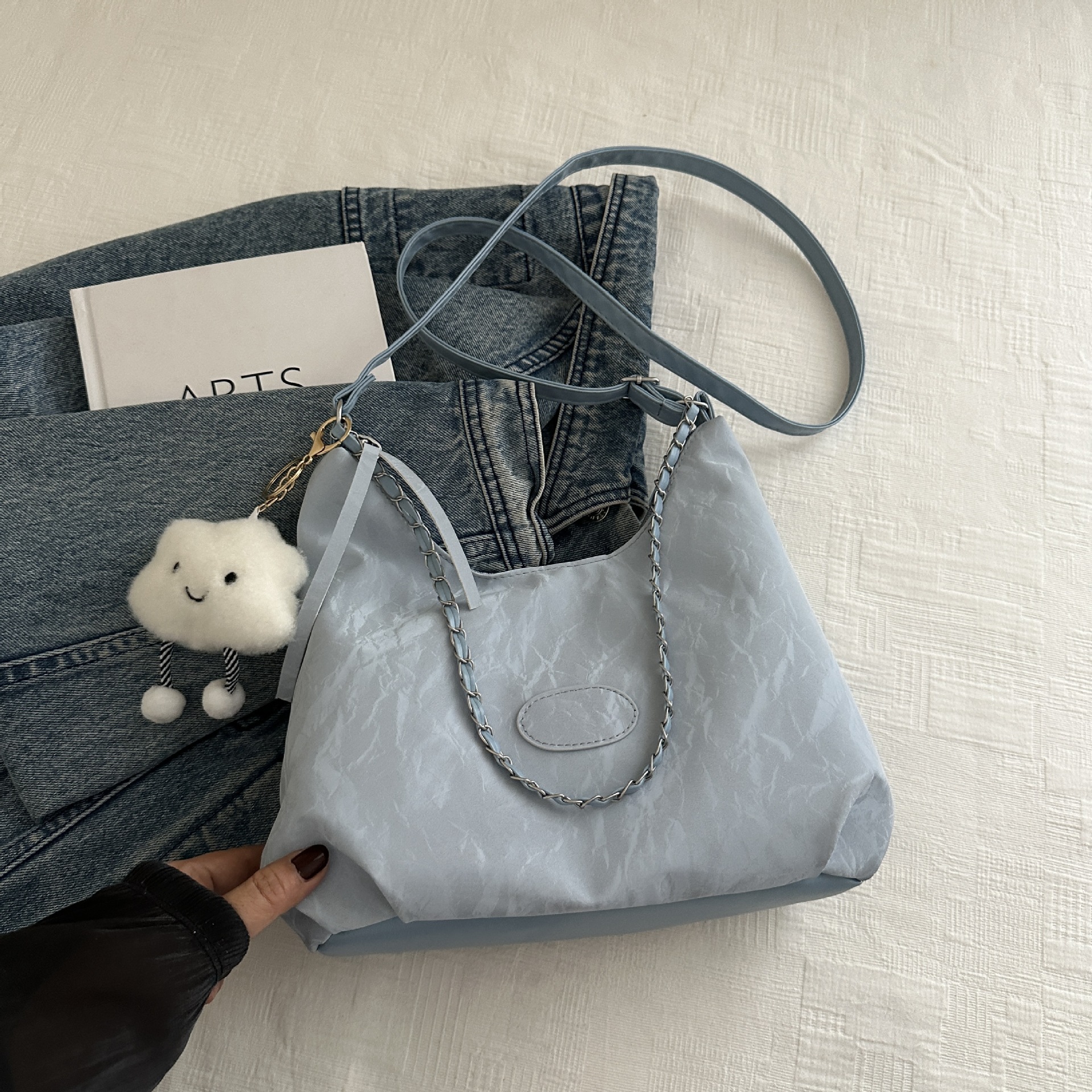 2025 Designer New 3 Personalized 2024 Commuter Shoulder Fashionable Large Capacity Casual Trendy Crossbody Bag free shipping