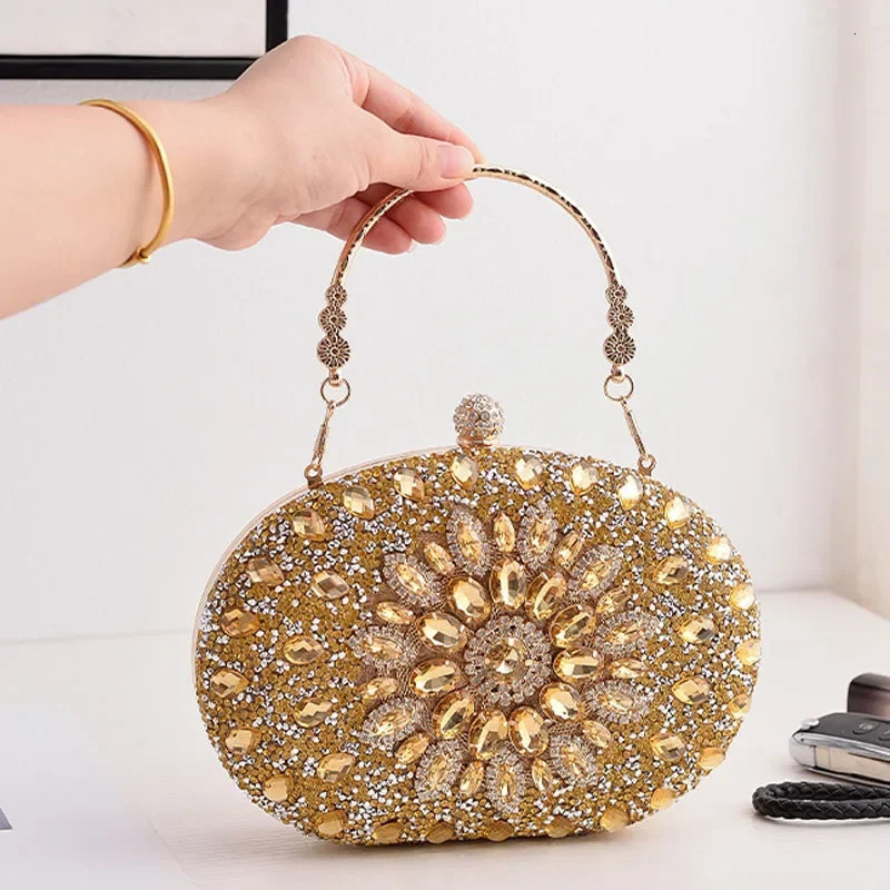 Womens Evening Clutch Bag Wedding Gift Flower Diamond Clutch Wallet Chain er Party Bag with Metal Handle 241023