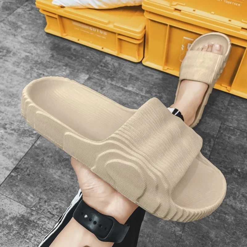 Summer slide for men EVA leisure for couples anti slip beach indoor bathroom plan our door slide graffiti thick bottom creative leisure Y241022