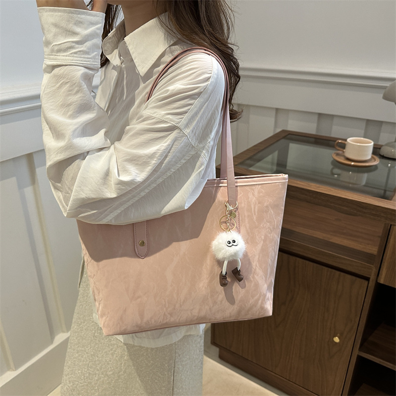 Designer Bag Luxury Bag New Shoulder Bag Beautiful Fashion Shoulder Casual Trend Office Commuter Tote Large Capacity Free Shipping