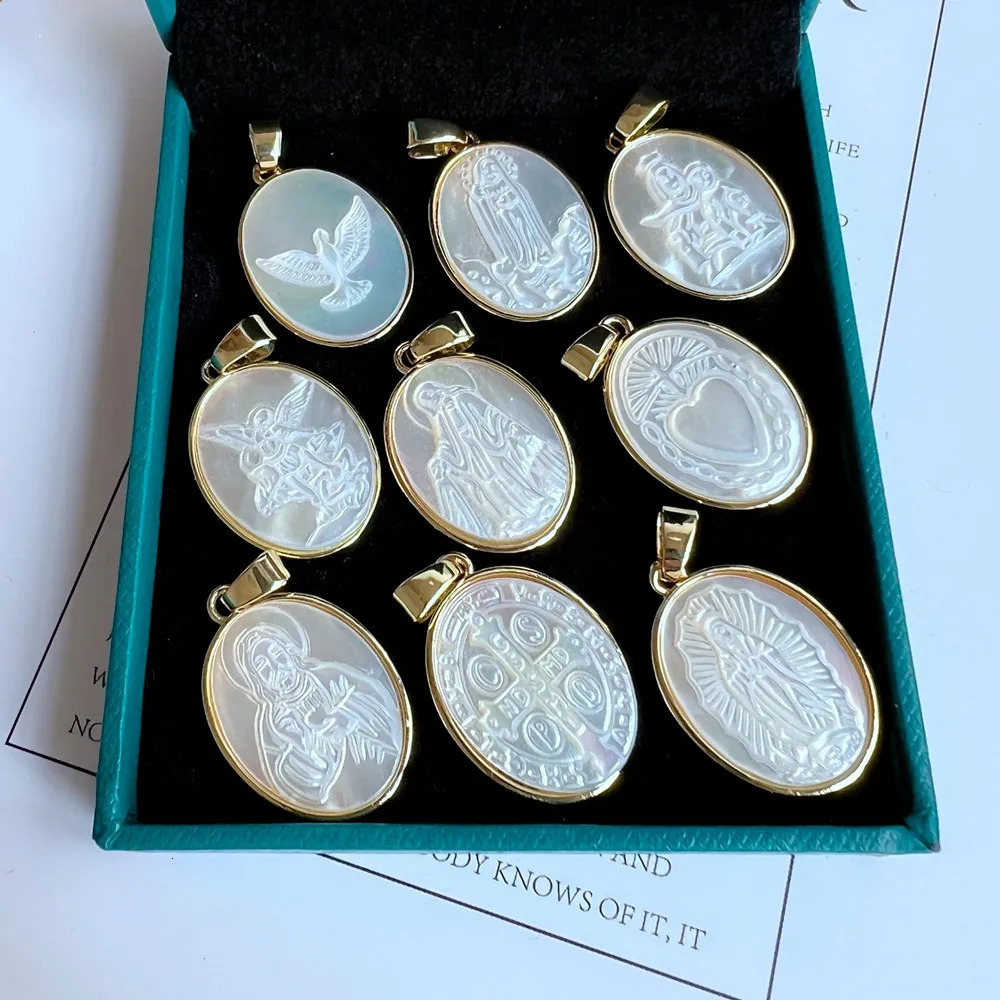 5pcslot 16x24mm Natural Mother Pearl Shell Holy Spirit Guadalupe Pendant Sacred Heart Religipous Medals Charms for Necklace 241023