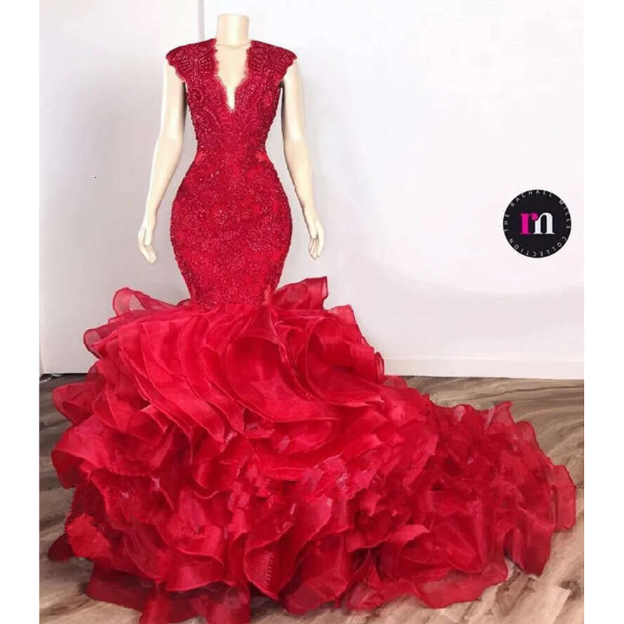 Ruffles Red Mermaid Cascading Prom Dresses Sexy V Neck Cap Sleeve Appliques Beads Long Train Party Evening Gowns Junior Graduation Wears