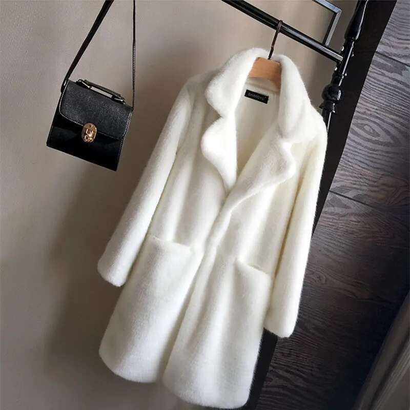 2024 Autumn Winter New Arrival Medium-Length Women's Fashion Coat Jacket Squirrel Integrated Faux Fur Overcoat
