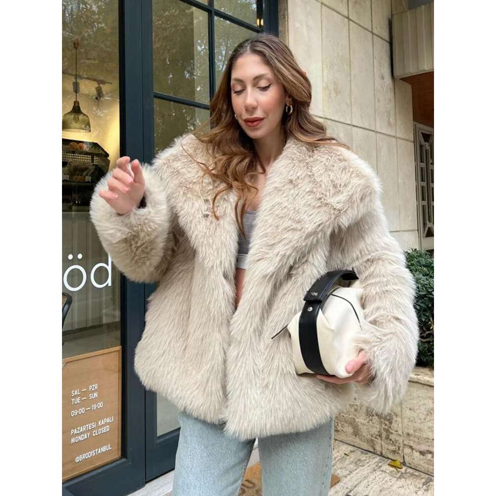 Lapel Faux Fur Jacket Women 2024 Newest Fluffy Long Sleeves Furry Coat Female Warm Gorgeous Ladies High Street Outerwear