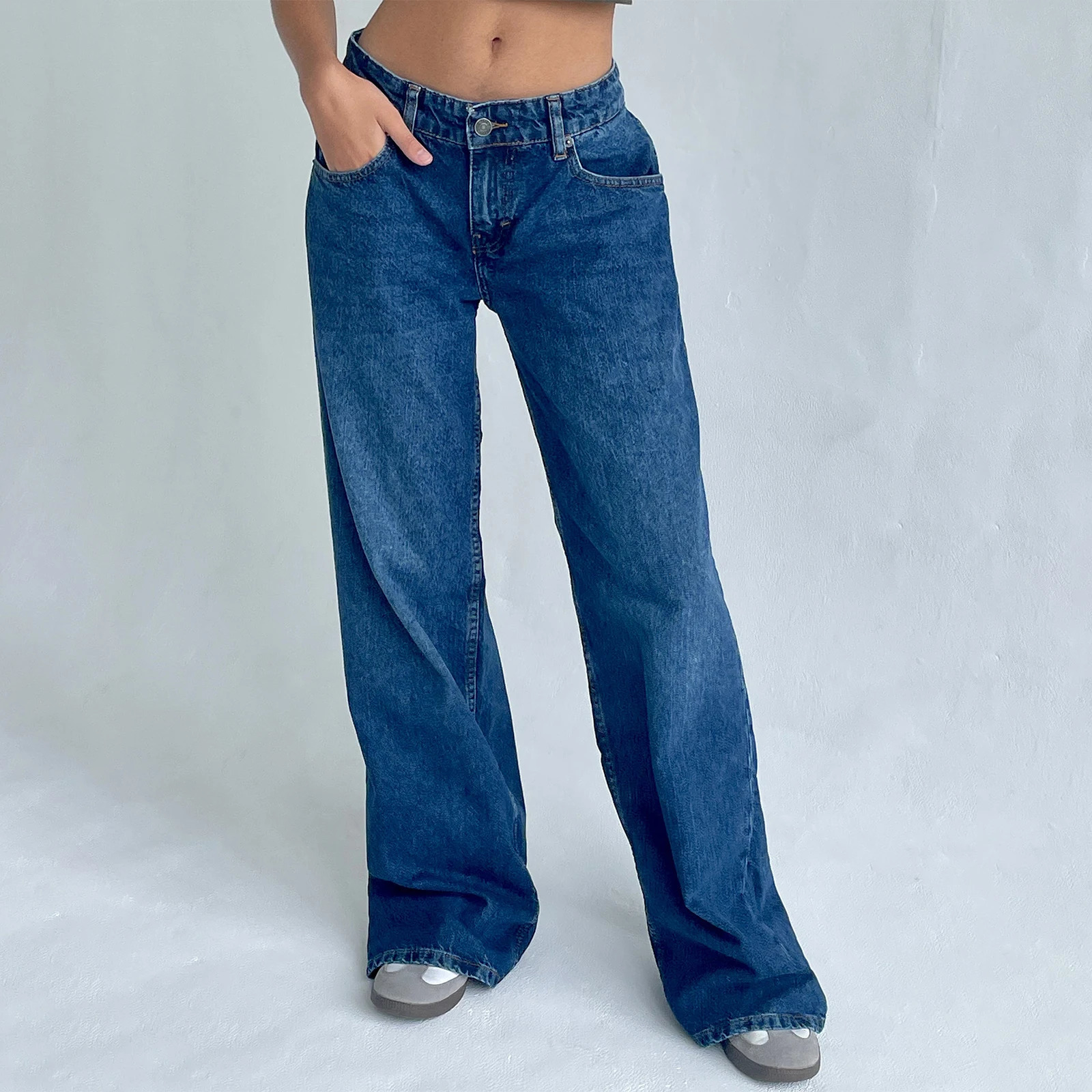 Y2K womens pocket jeans fashionable low rise casual straight leg boyfriend jeans pocket streetwear 241023