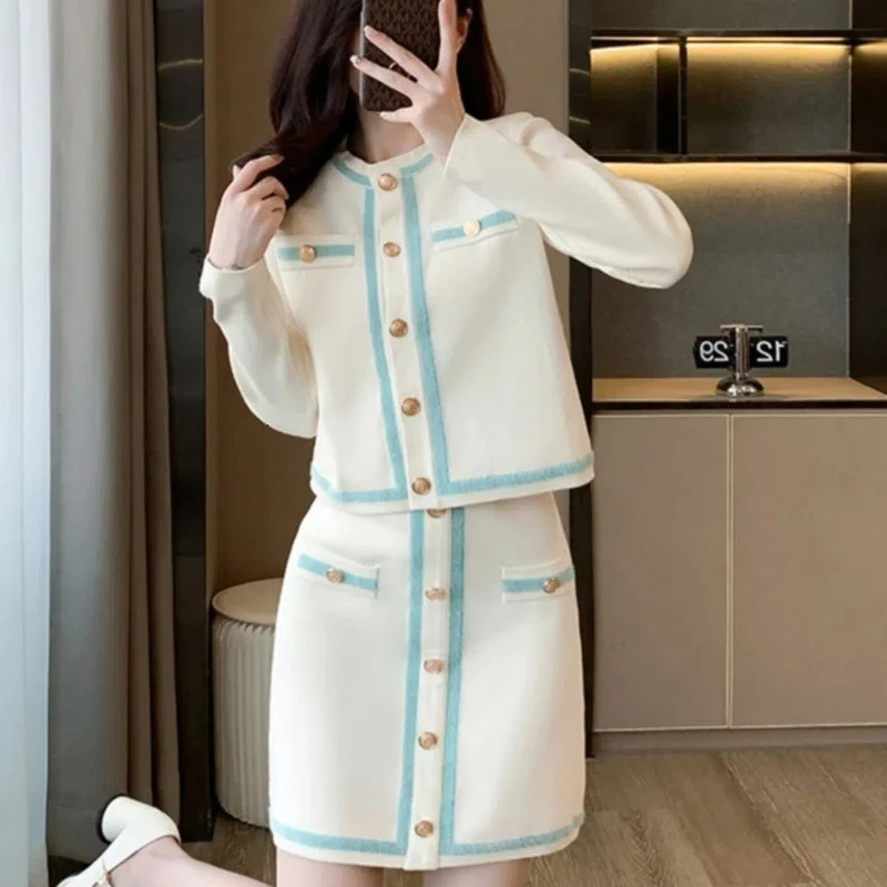 Autumn and winter small perfume two-piece round neck knitting cardigan half sleeve elegant unique suit 241023