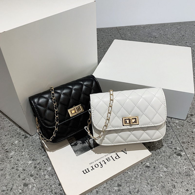 2025 Designer 2024 designer free 3 shipping new korean casual dia grid chain shoulder crossbody small square bag