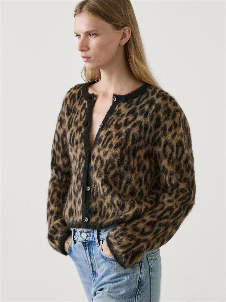 Tossy Female Leopard Sweater Fashion Printed Contrast Loose Long Sleeve Commute Cropped Coat Women's Autumn Cardigan