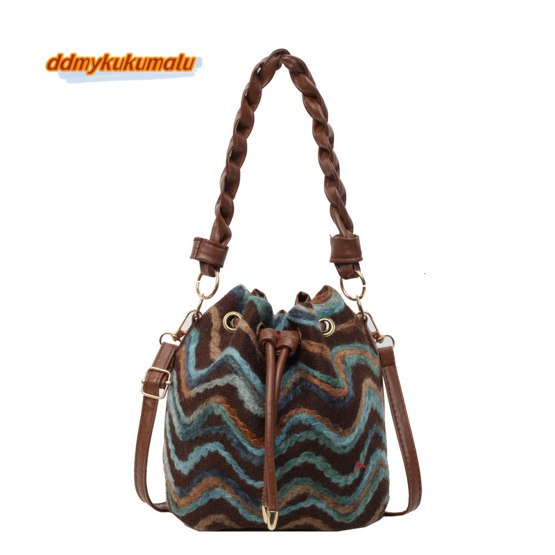 Spring/Summer Bohemian Knitted Pattern Small for Women 2024 New Fashion Color Contrasting Crossbody Pulling Rope Bucket Bag #20 kukumalu