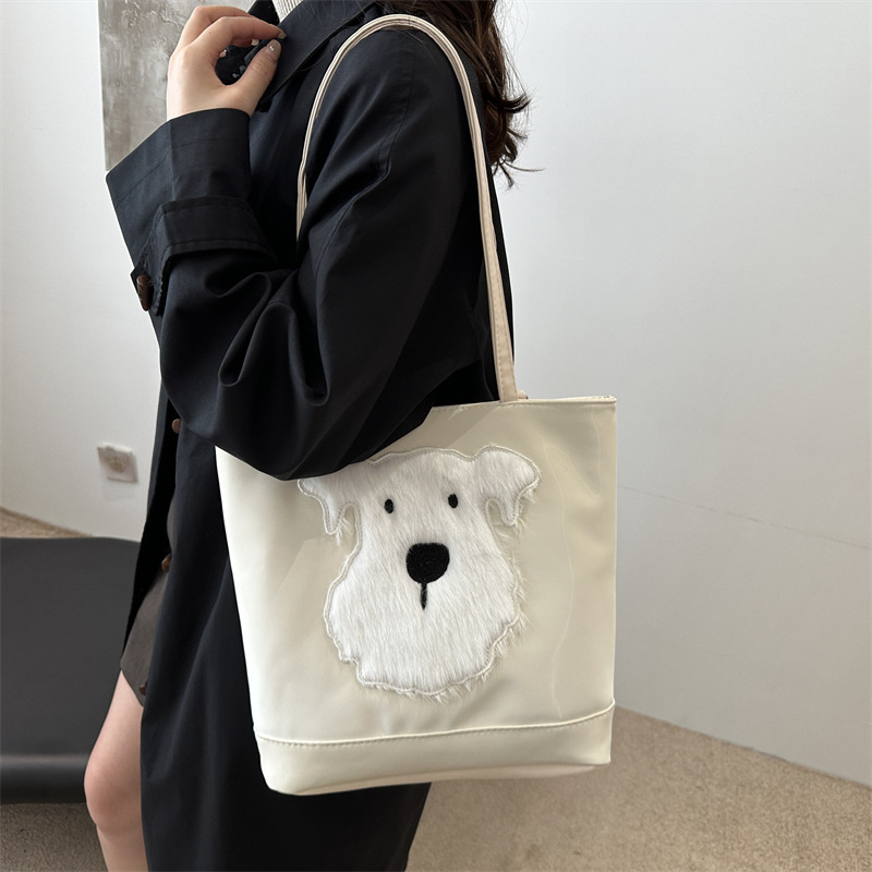 2025 Designer 2024 new cute 3 casual beautiful personalized artistic large capacity commuting shoulder bag free shipping