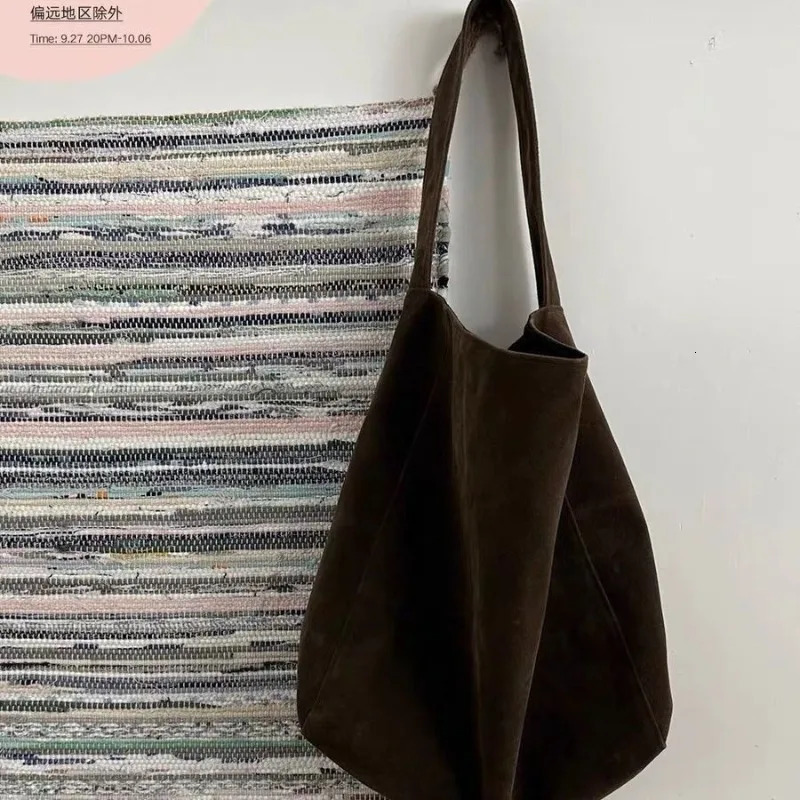 Korean Style Large Capacity Commuting Suede Solid Color Simple Bag Shoulder Handbag Hand Bags for Women 241021