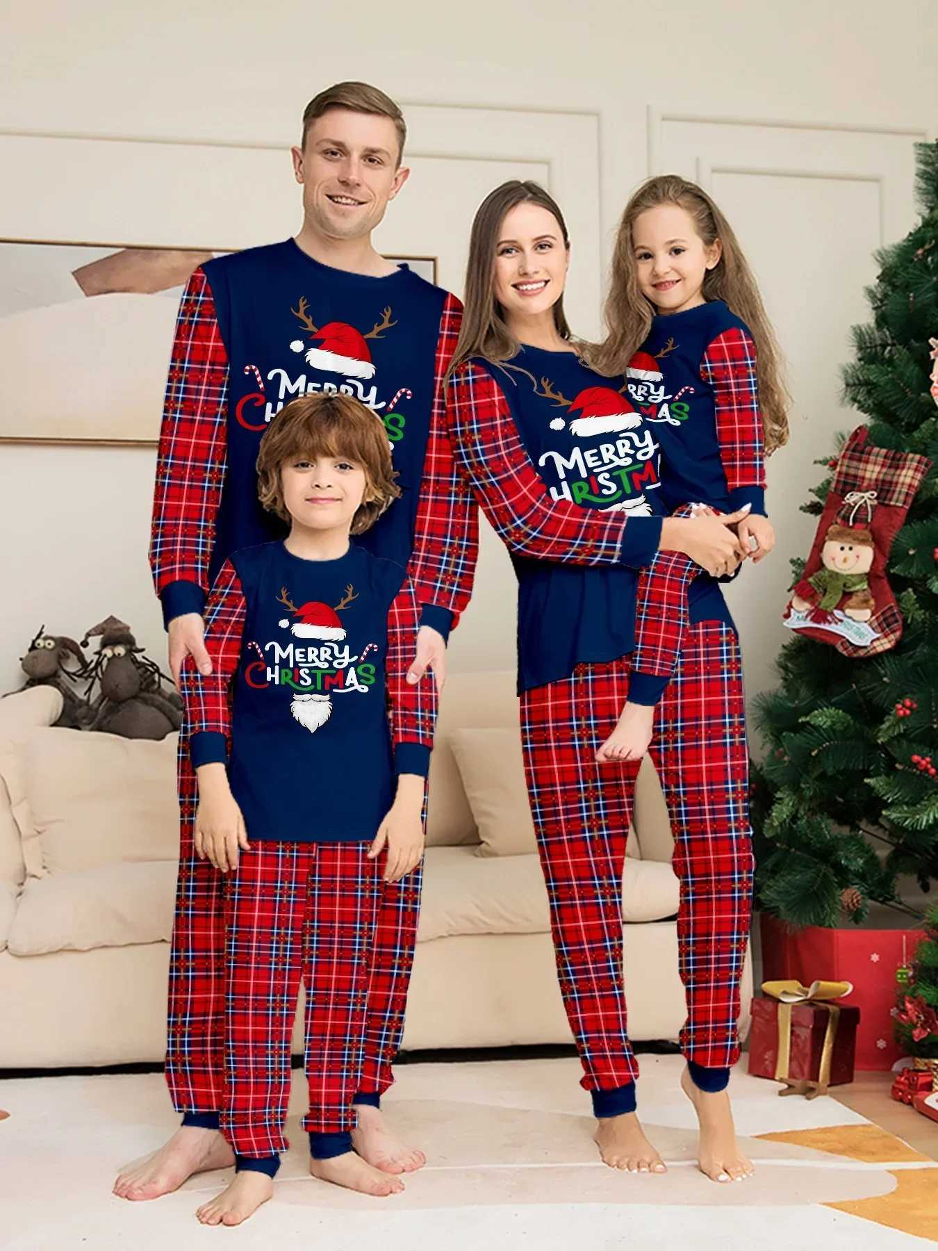 Winter 2024 Plaid Print Parent-child Matching Outfits Cute Loose Family Christmas Pajamas Set Baby Dog Romper Xmas Look PyjamasXJ241008