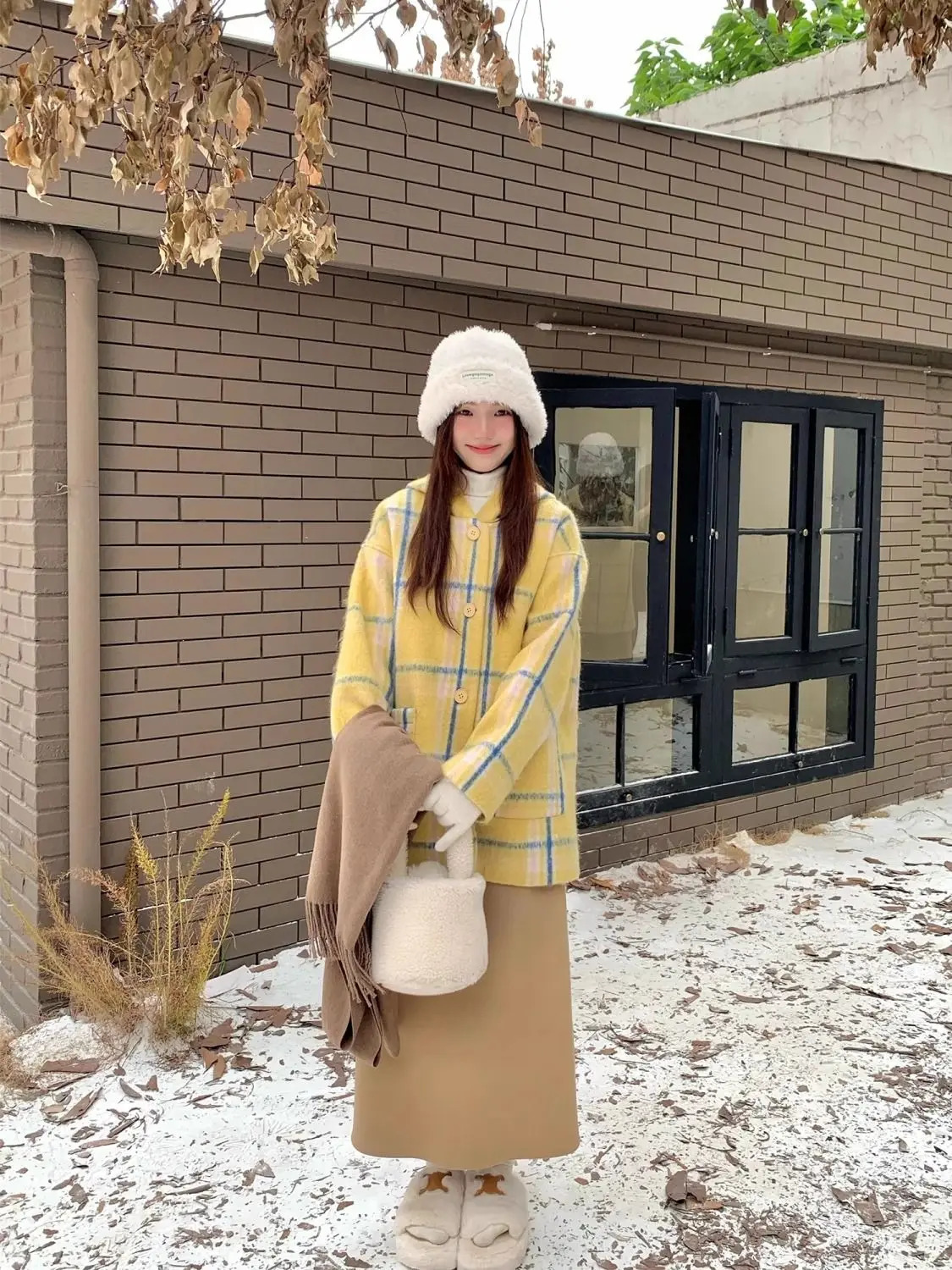 Wool coat yellow checkered hooded autumn/winter retro womens jacket Korean style short and elegant jacket 241023