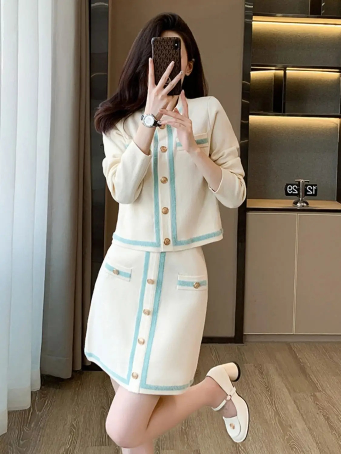 Autumn and winter small perfume two-piece round neck knitting cardigan half sleeve elegant unique suit 241023