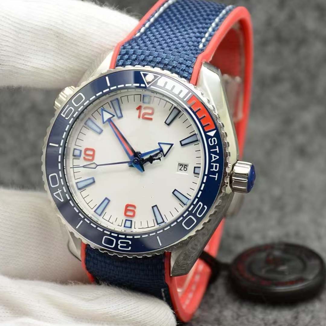 New Men's Watch Designer Watch 44mm High quality waterproof mechanical Automatic Machine Luxury Watch Movement Watch 904L steel 2813 movement