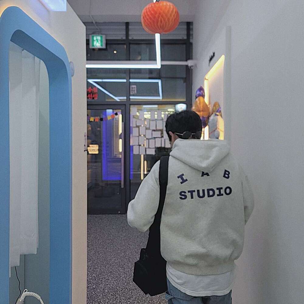 High end and Autumn Winter High Quality Men Women Universal Cotton Clothing Sweatshirt Long Sleeve Hoodie