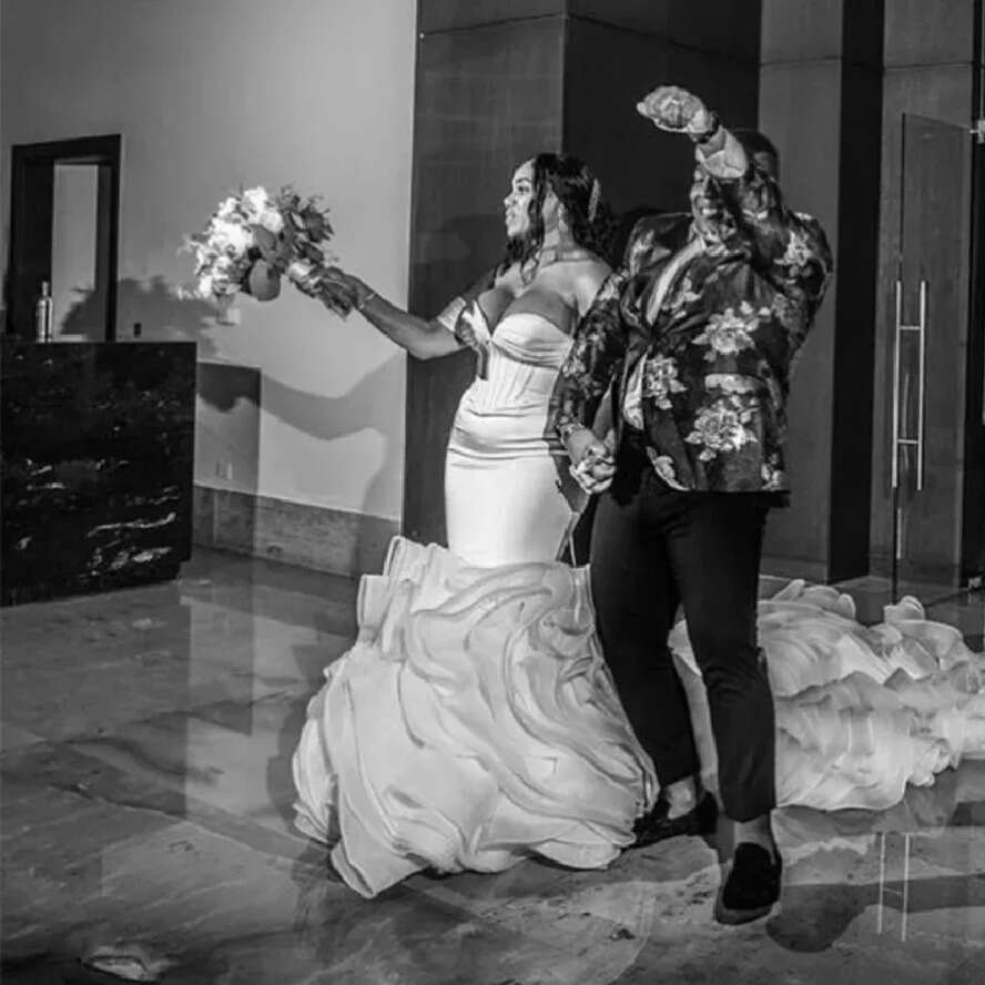 Wedding Cascading Dresses Mermaid With Corset Back Plus Size African Off Shoulder Pleats Ruffles Long Train Bridal Gowns Robe De Soriee