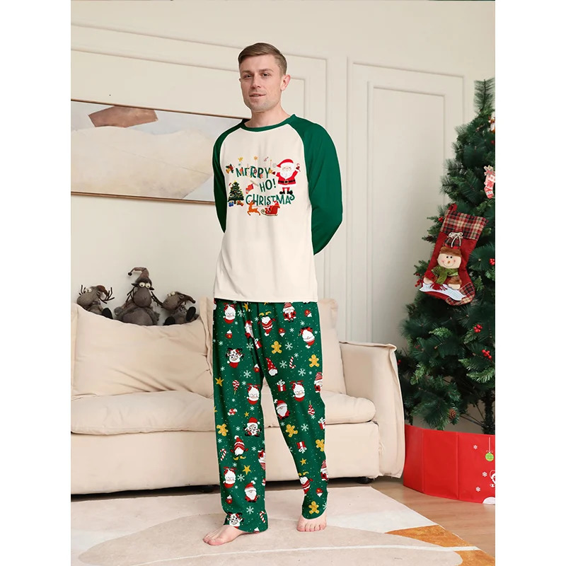 Christmas Matching Pajama Family Set Patch Work Set Adult Father Mother Children Baby Pajama Appearance Pajama Dog Clothing 241022