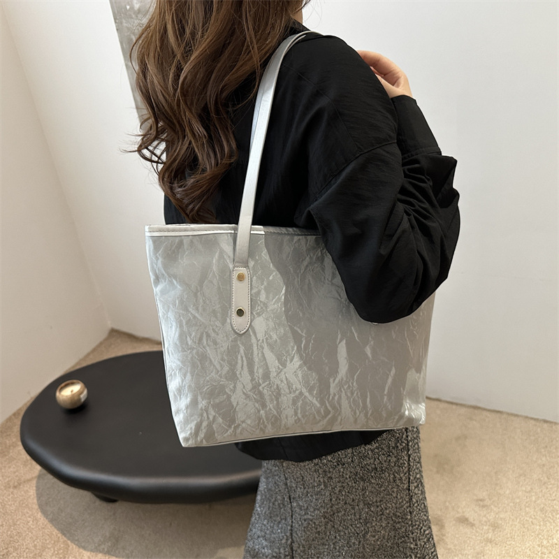 Designer Bag Luxury Bag New Shoulder Bag Beautiful Fashion Shoulder Casual Trend Office Commuter Tote Large Capacity Free Shipping