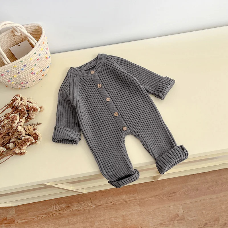 Autumn Borns Briefing One piece clothing for baby girls and boys knitted jumpsuit solid color baby boys jumpsuit thick knitted clothing 241022