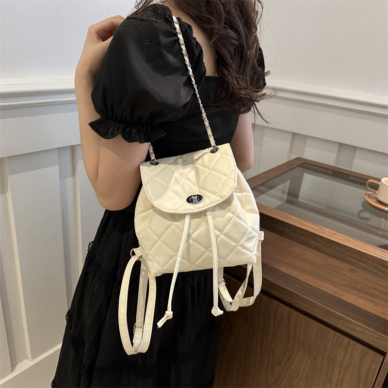 2025 Designer casual 3 2024 new and beautiful chain carrying small personalized single shoulder diagonal cross backpack free shipping
