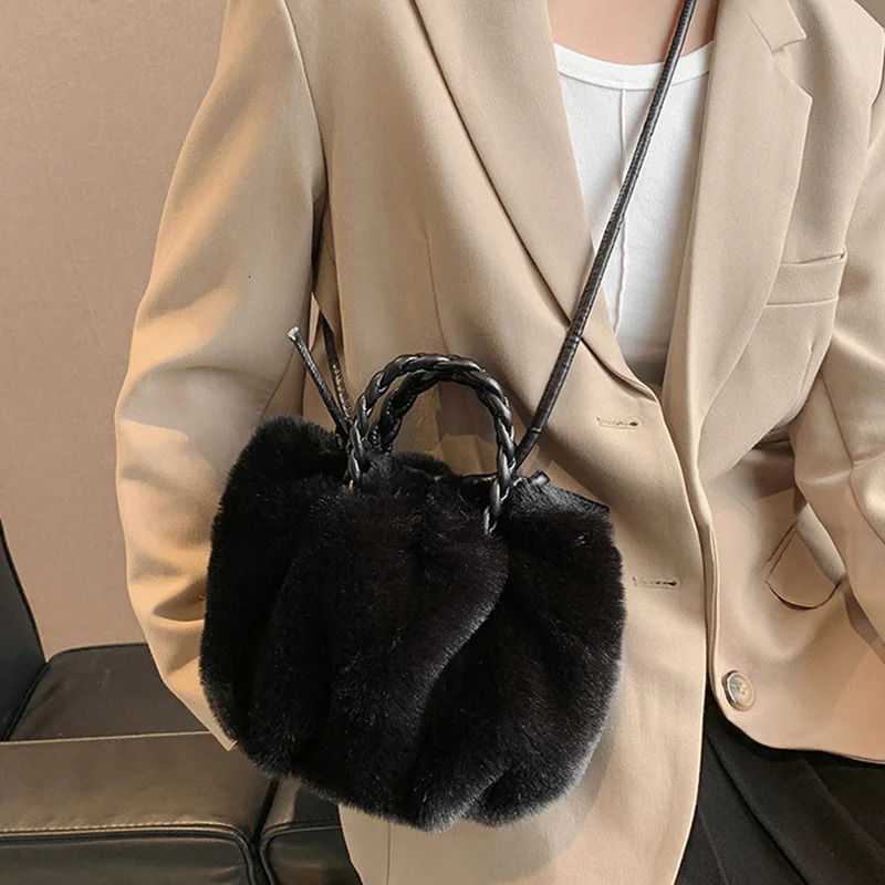 Simple Womens Soft Plush Shoulder Bag Winter Fur Womens Clutch Wallet Small Handbag Fashion Womens Cross Body Bag 241022