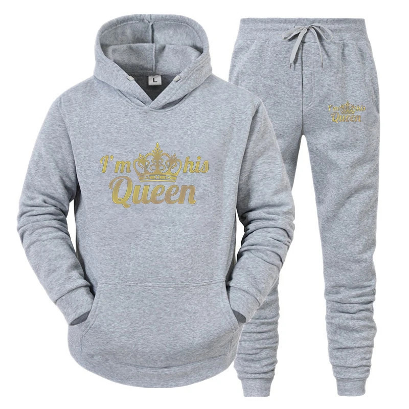 Fashion long sleeved king and queen printed hoodie set for autumn and winter couples 2-piece set of hoodie and pants 241023