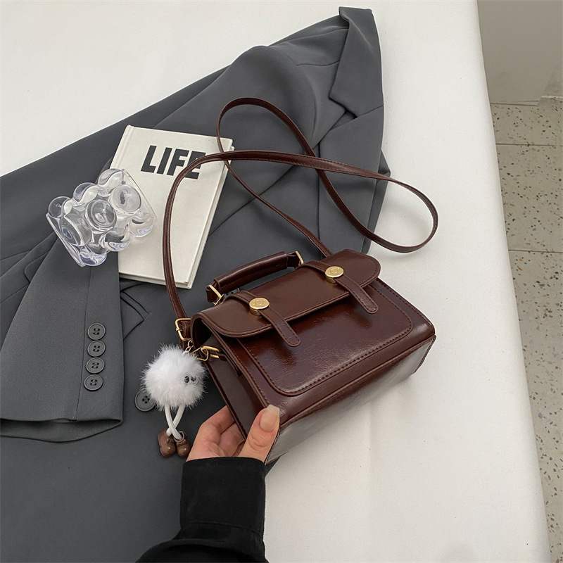 2025 Designer New 3 2024 Winter Handbag Fashion Shoulder Simple Cross Side Small Square Bag free shipping