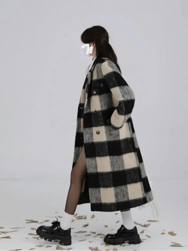 Retro black and white plain long wool coat womens winter wool jacket thick warm jacket Korean fashion jacket 241023