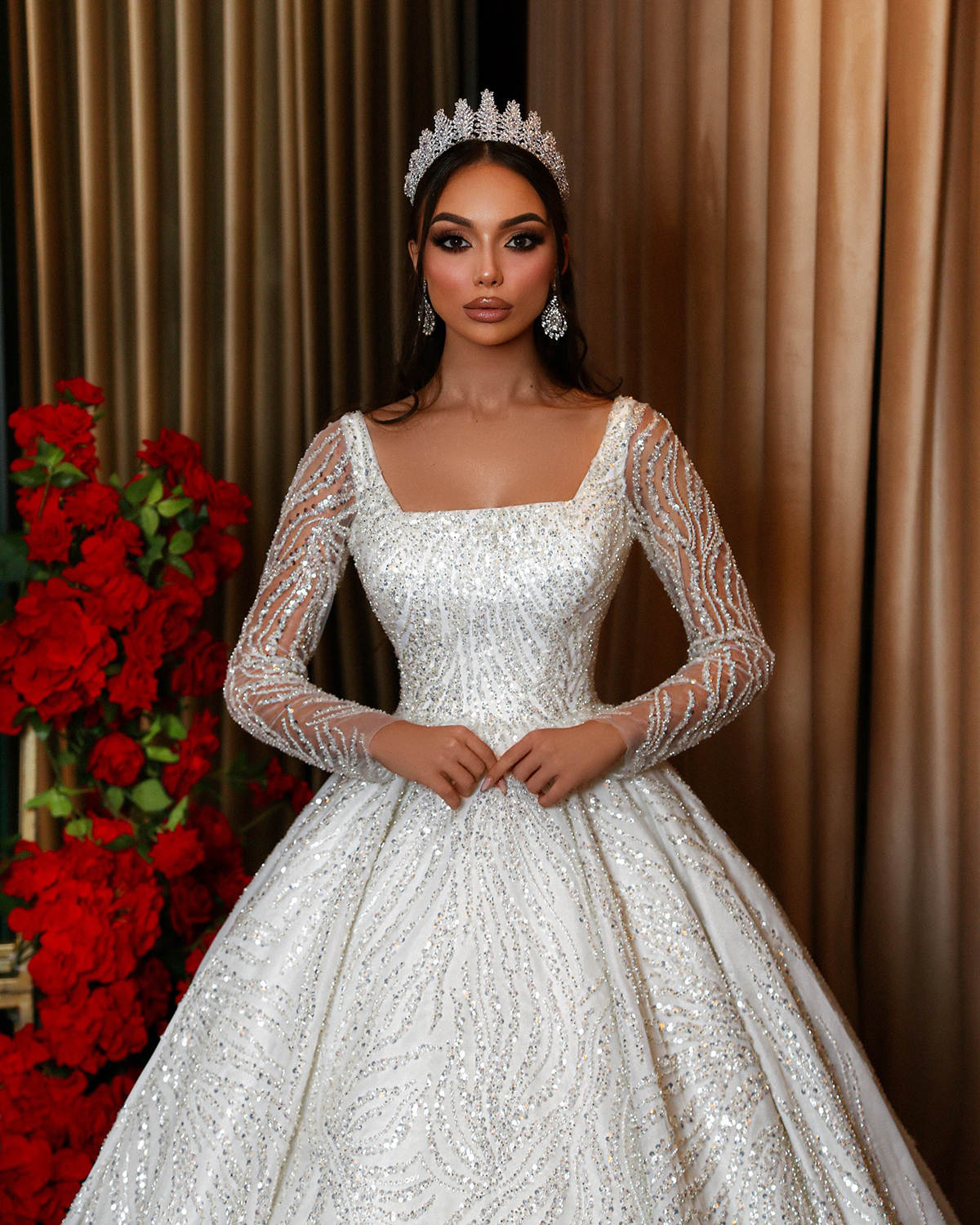 Classic Sequins Wedding Dresses Square Collar Bride Ball Gown Bridal Dress Princess Long Sleeves Lace Up Custom Made Plus Size Sweep Train Vestidos De