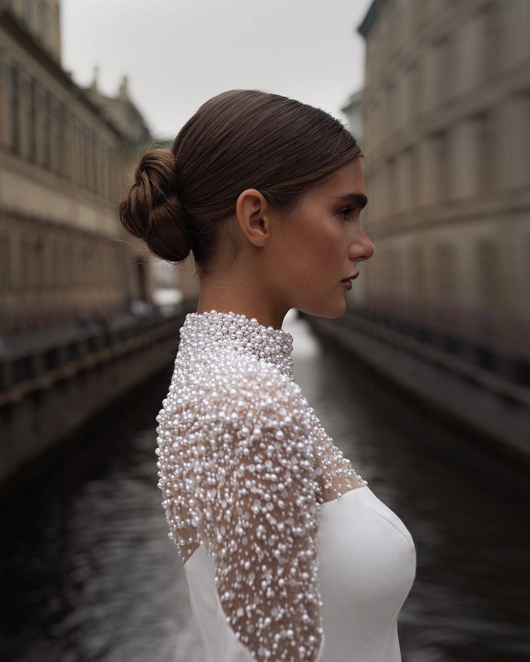 Pearls Beading Mermaid Wedding Dress High Neck Long Sleeve Satin Bride Dress Formal Custom Made Bridal Gowns